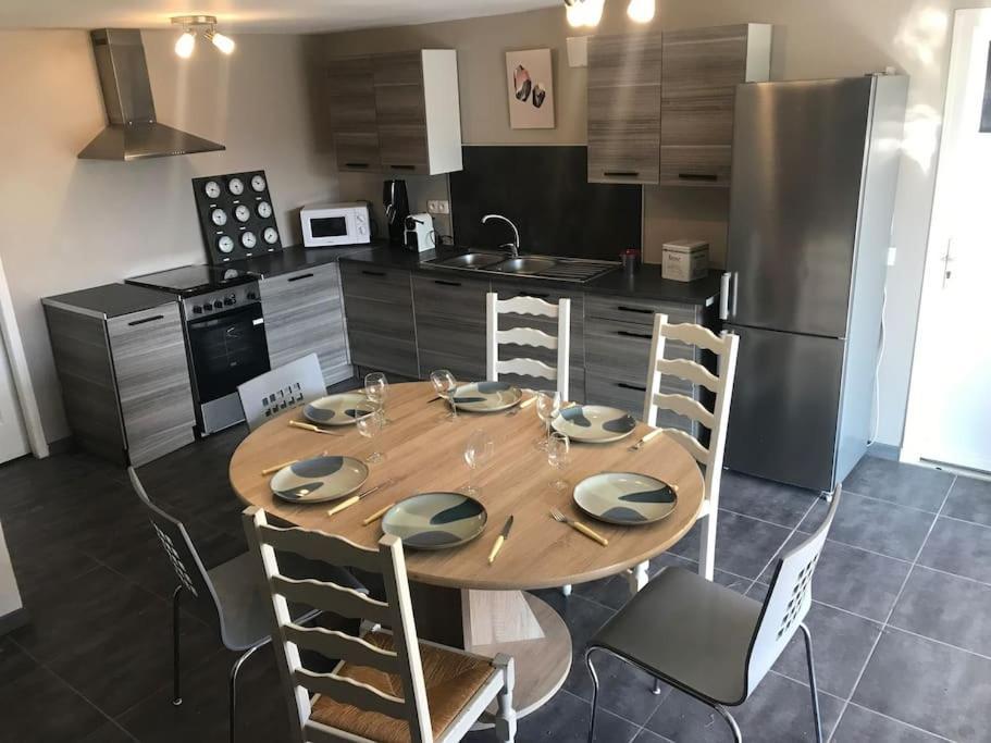 Maison Avec Piscine Au Calme Hébergement de vacances