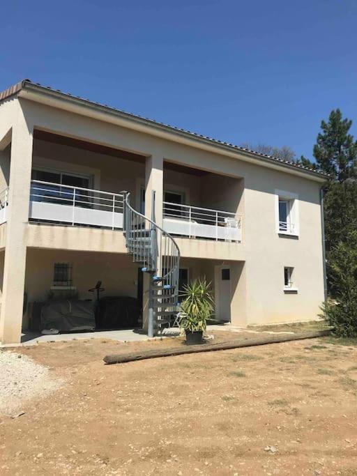 Maison Avec Piscine Au Calme Holiday home *